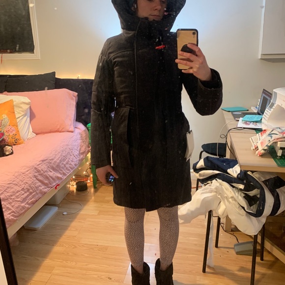 Lululemon Winter Warrior Parka NWT - Picture 9 of 11